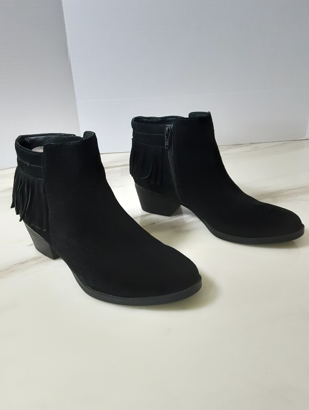 NATURALIZER Zeline Black Suede Fringe Ankle Boots Sz 8.5